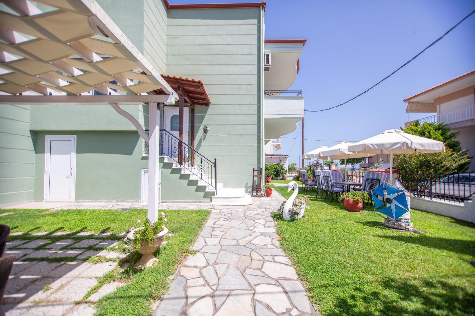 Athanasia Inn Nea Vrasna Exterior photo